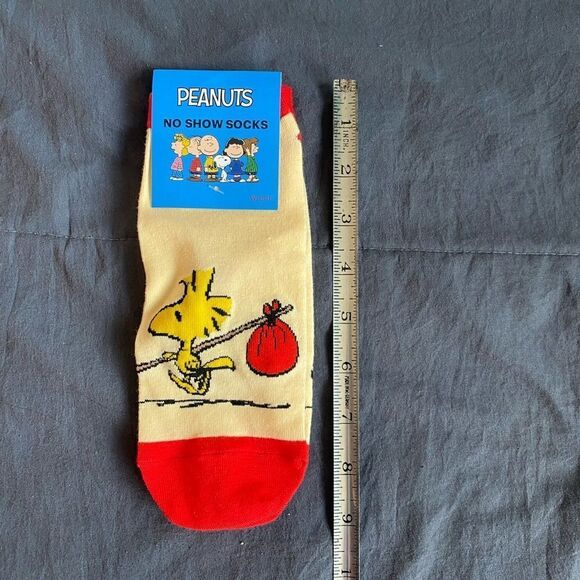NWT Peanuts No Show Woodstock Socks Women's Size 9-11 - Picture 4 of 4